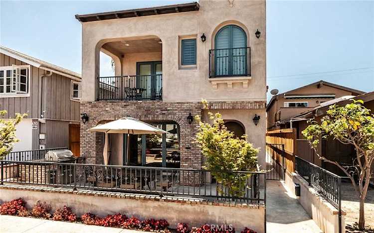 422 Heliotrope Ave #B Corona Del Mar, CA 92625