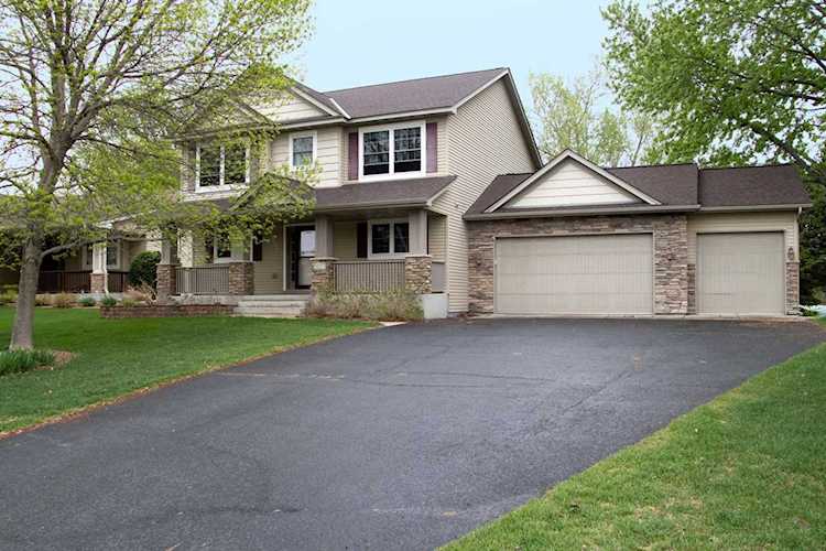 5657 102nd Avenue N Brooklyn Park, MN 55443