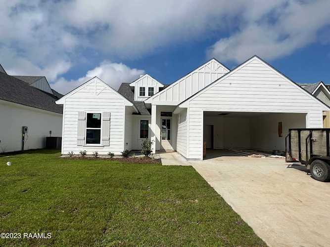 113 Cape Town Avenue Youngsville, LA 70592