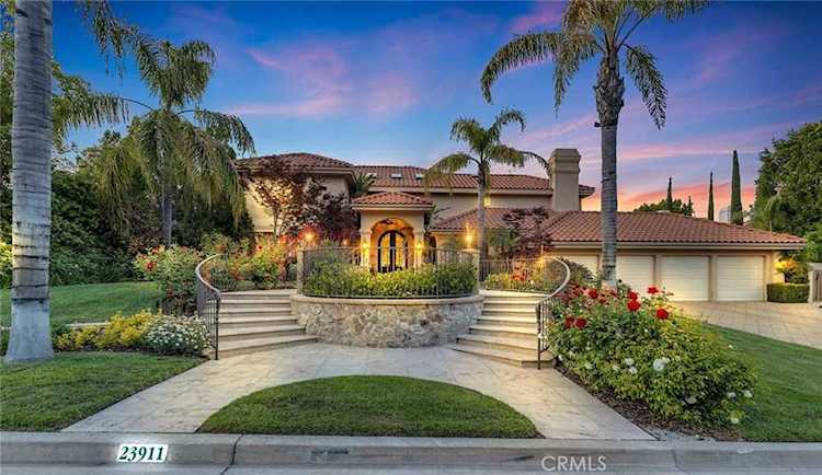 23911 Linden Terrace Calabasas, CA 91302