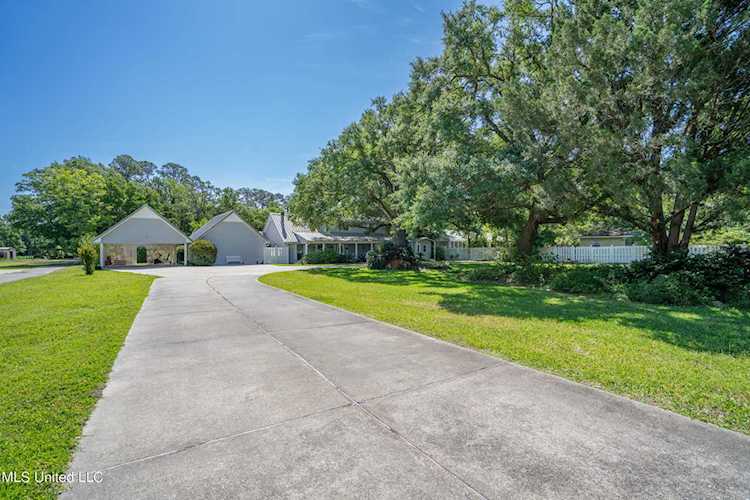 4476 Beatline Rd Long Beach, MS 39560