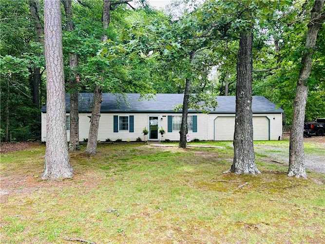 7629 Walnut Rd Gloucester, VA 23061 | MLS 10486590 Photo 1