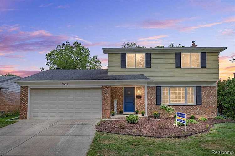3424 Yellowstone Dr Ann Arbor, MI 48105 | MLS 20230019161 Photo 1