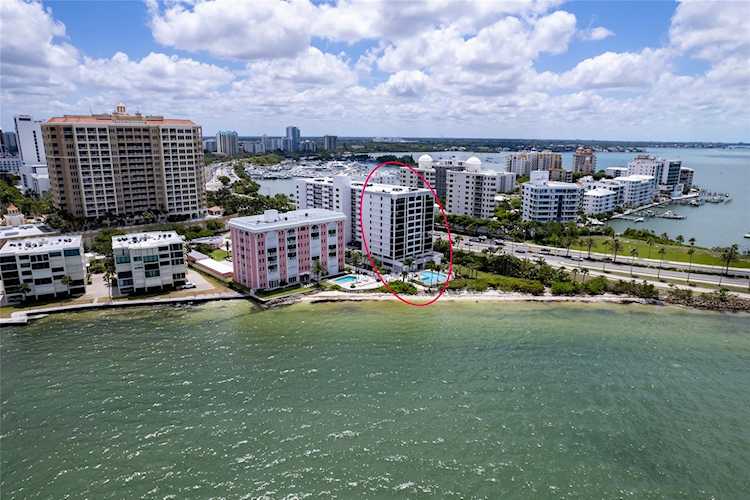 11 Sunset Dr #303 Sarasota, FL 34236