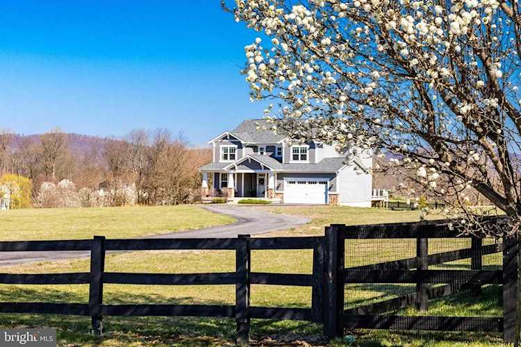 38810 Dutchmans Knoll Dr in Lovettsville,VA Photo 1