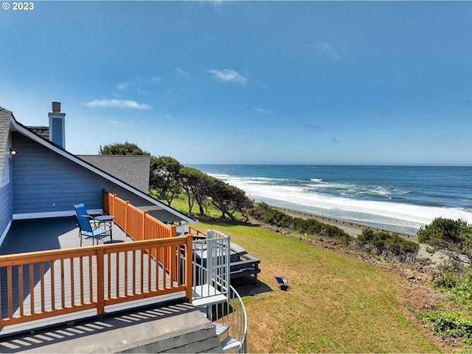 33704 Ophir RD Gold Beach, OR 97444