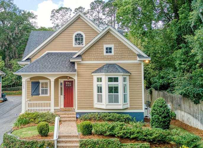1260 Myrtle View Dr Tallahassee, FL 32312