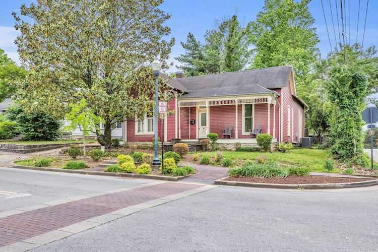 245 3rd Ave N Franklin, TN 37064 | MLS 2522849 Photo 1