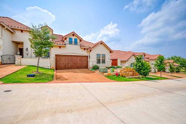 220 Tuscan DR Horseshoe Bay, TX 78657