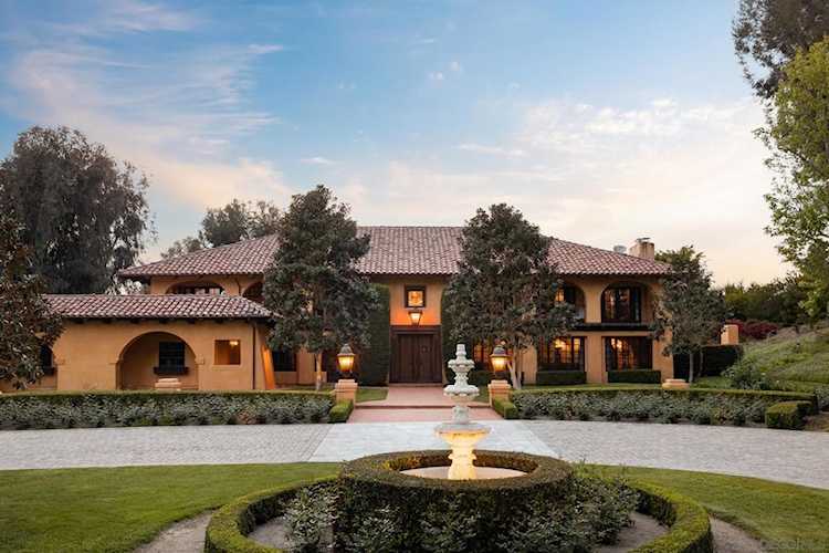 18220 Via De Fortuna Rancho Santa Fe, CA 92067
