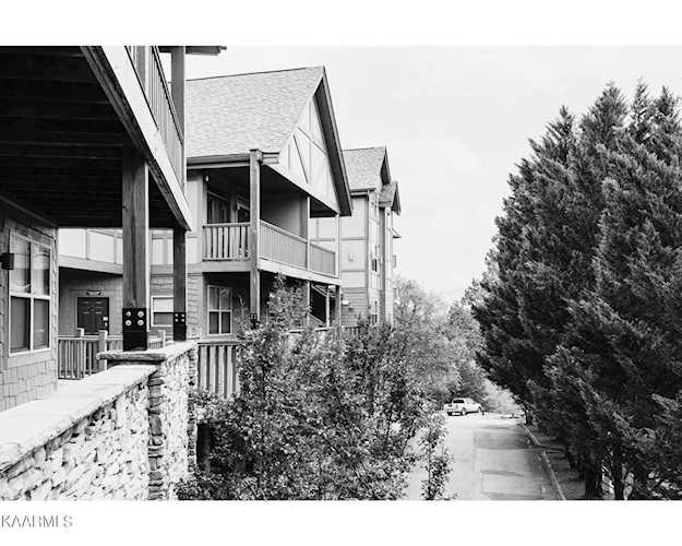 830 Golf View Blvd Pigeon Forge, TN 37863