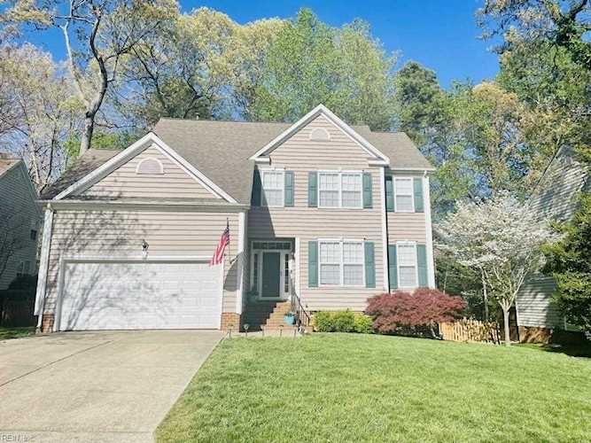 6272 Weathersfield Way Williamsburg, VA 23188