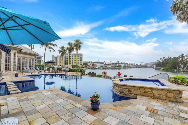1839 Hurricane Harbor Ln Naples, FL 34102