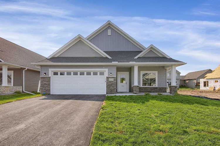 6782 Ivywood Avenue Lino Lakes, MN 55014