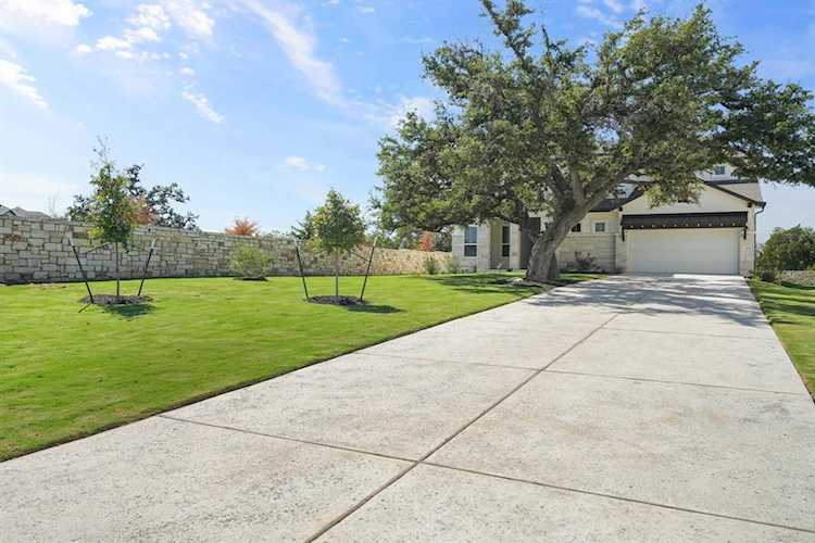 500 Tomichi TRL Lakeway, TX 78738