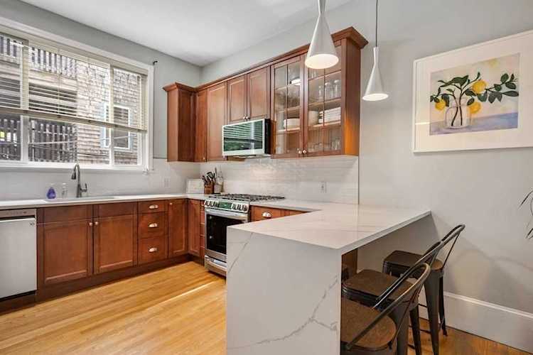 171 H St #1 Boston, MA 02127