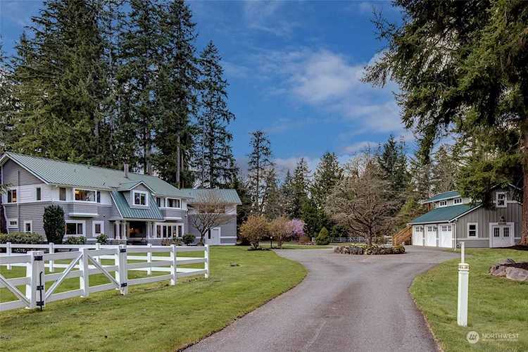 13329 220th Ct NE Woodinville, WA 98077
