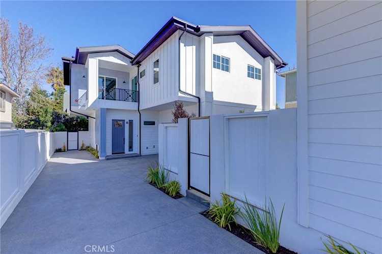 2405 Pullman Ln #B Redondo Beach, CA 90278 | MLS PV23012891 Photo 1