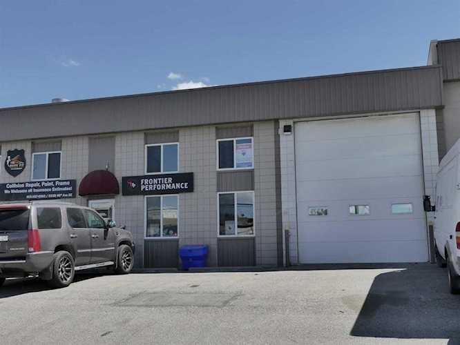 933A 48 Ave SE Calgary, AB T2G 2A7