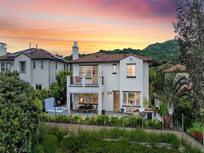 33 Via Armilla San Clemente, CA 92673
