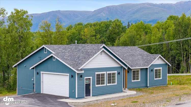 8310 E Alpine Meadow Dr Palmer, AK 99645
