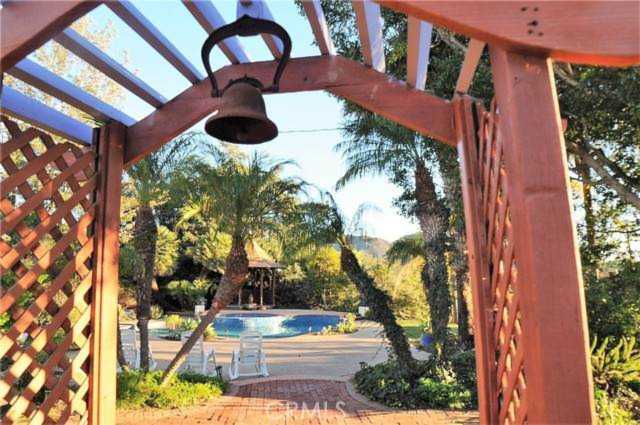 3730 Silverleaf Lane Vista, CA 92084