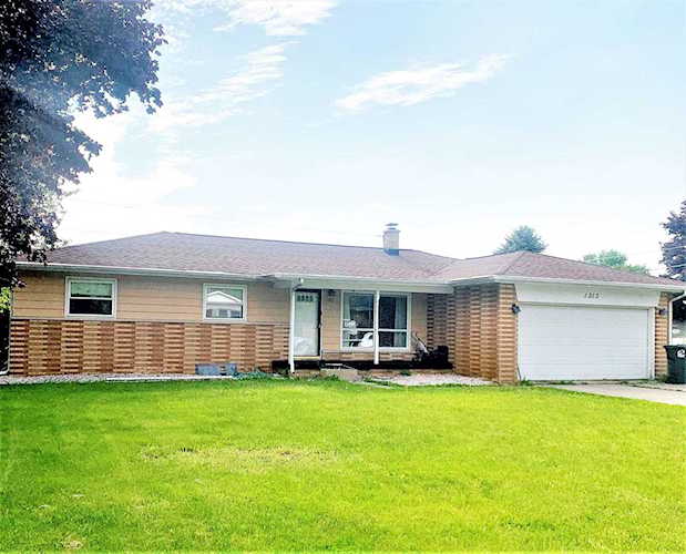 1313 Copeland Drive Warsaw, IN 46580 | MLS 202316023 Photo 1