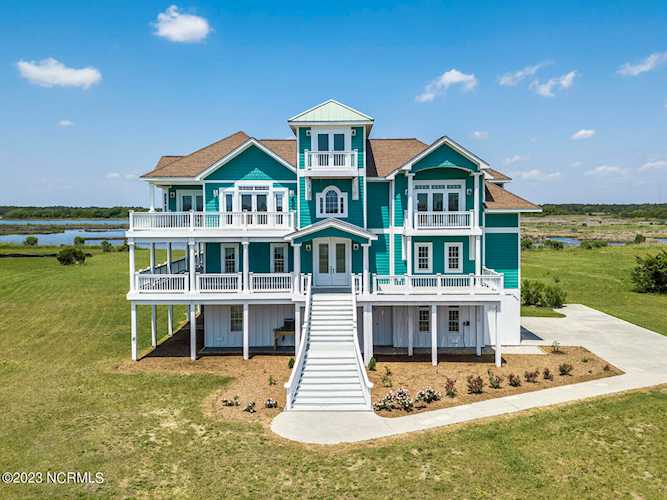 21 Hunter Heath Drive North Topsail Beach, NC 28460