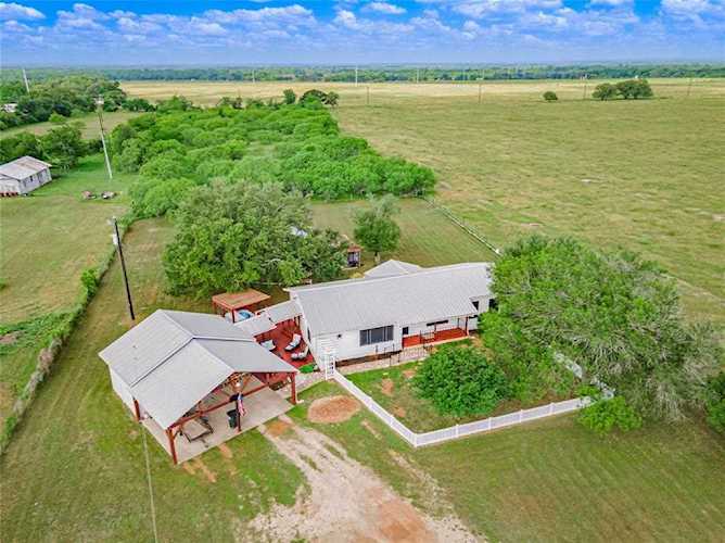 3457 San Marcos Highway Luling, TX 78648