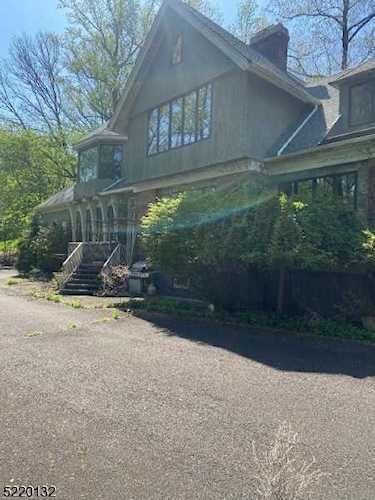 65 Hutton Ave West Orange Twp., NJ 07052