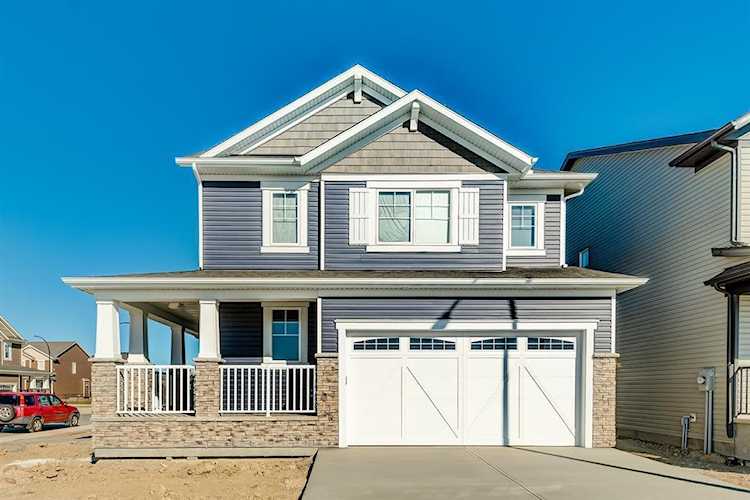 308 Carringham Way NW Calgary, AB T3P 1W1
