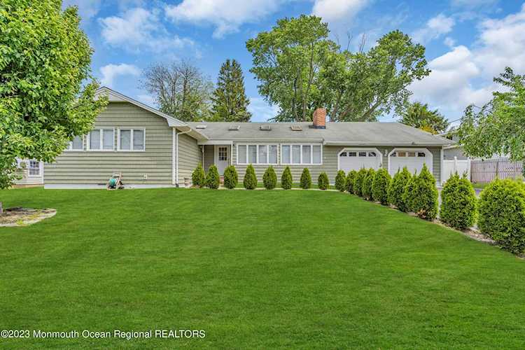 3 Spaulding Place Monmouth Beach, NJ 07750