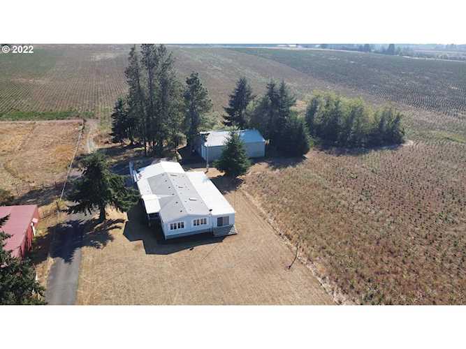 19538 S Unger RD Beavercreek, OR 97004