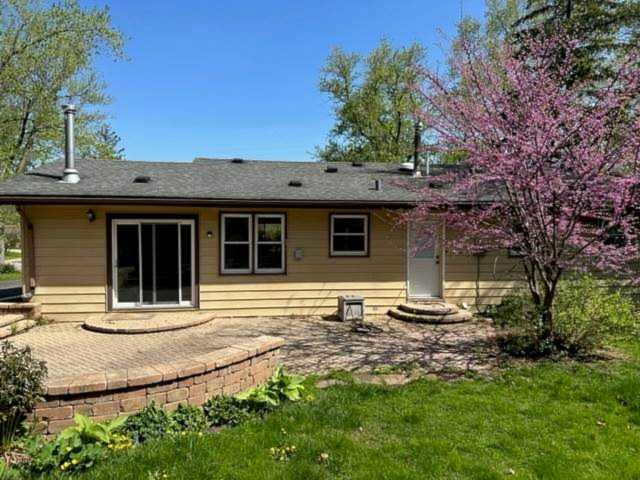 2217 W Palatine Rd Inverness, IL 60067