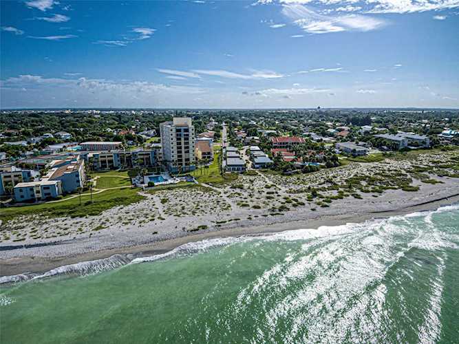 700 Golden Beach Blvd #221 Venice, FL 34285