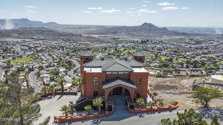 51 Sierra Crest Dr El Paso, TX 79902