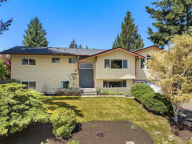 19605 65th Ave NE Kenmore, WA 98028