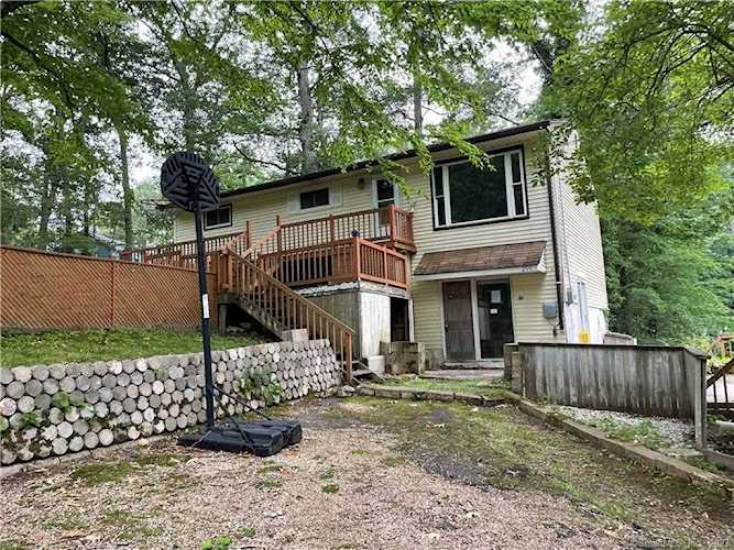 299 Shore Dr Guilford, CT 06437