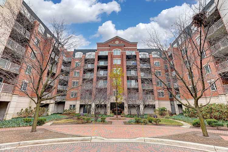 4811 N Olcott Ave #406, Harwood Heights, IL, 60706 - $320,000 Photo 1