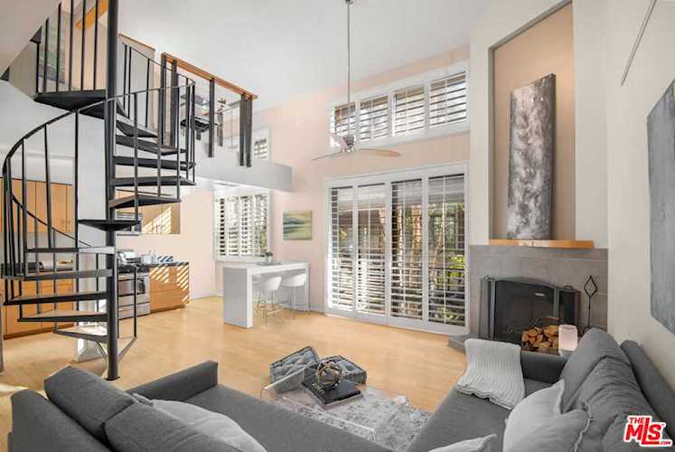 8110 Manitoba St #210 Playa Del Rey, CA 90293