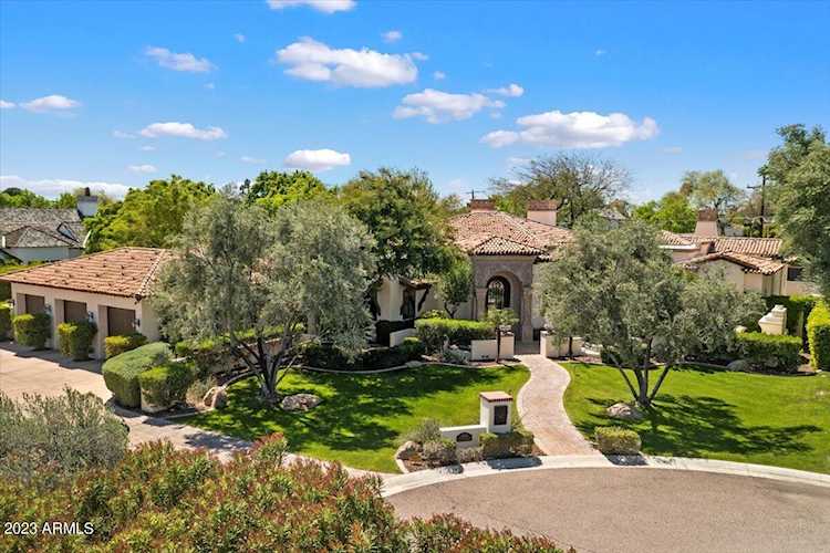 6115 E Calle Del Norte Scottsdale, AZ 85251