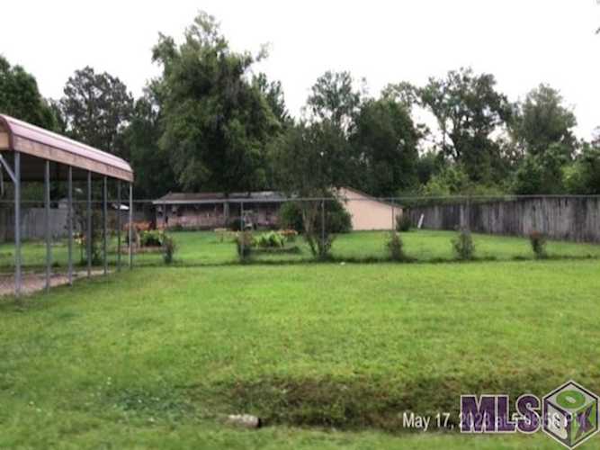 27370 Lake Brandy Dr Holden, LA 70744