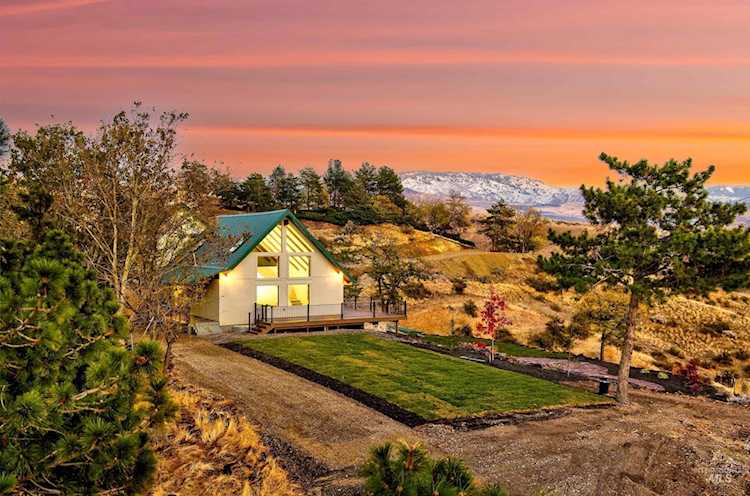 7756 N Basin Way Boise, ID 83714