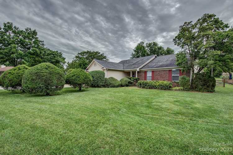 9403 Errington Ln Mint Hill NC 28227 | MLS #4029290 | Hendrix Properties Photo 1