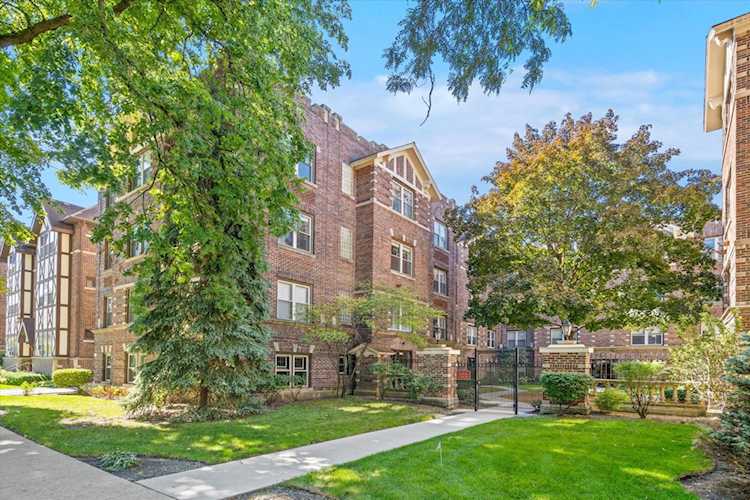 34 6th Ave #2J La Grange, IL 60525