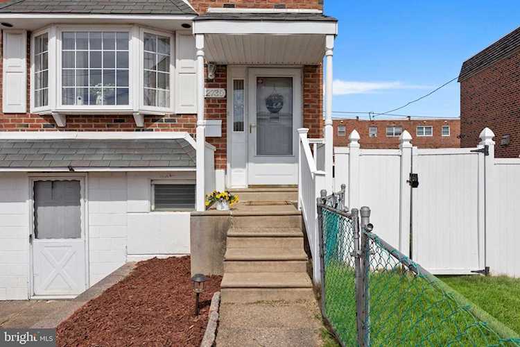 12736 Kenny Rd Philadelphia Philadelphia PA 19154 $340,000 Photo 1