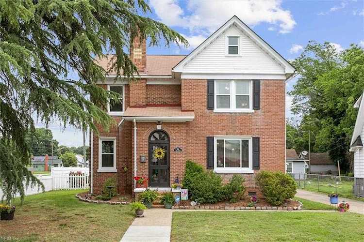 334 Pear Ave Hampton, VA 23661
