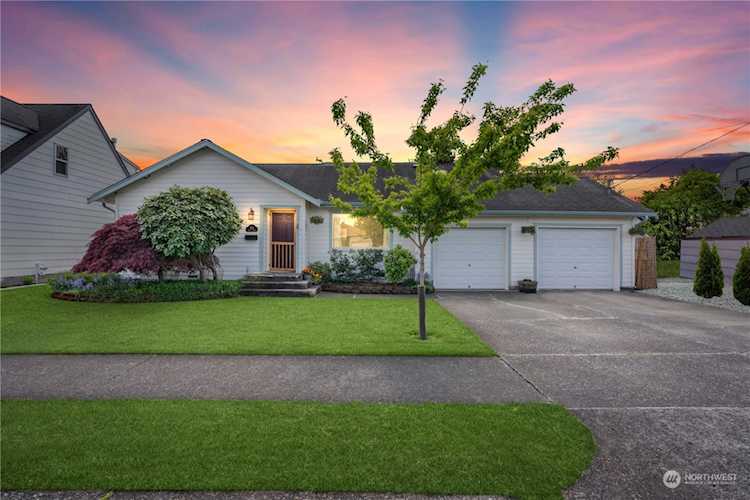 1616 Maple St, Sumner, WA, 98390 | MLS#2066259 | Novak Team Photo 1