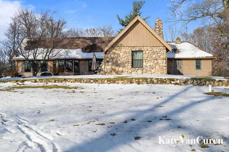 Zokoe Team's newest listing: 13261 Pine Island Dr NE, Sparta, MI, 49345 Photo 1