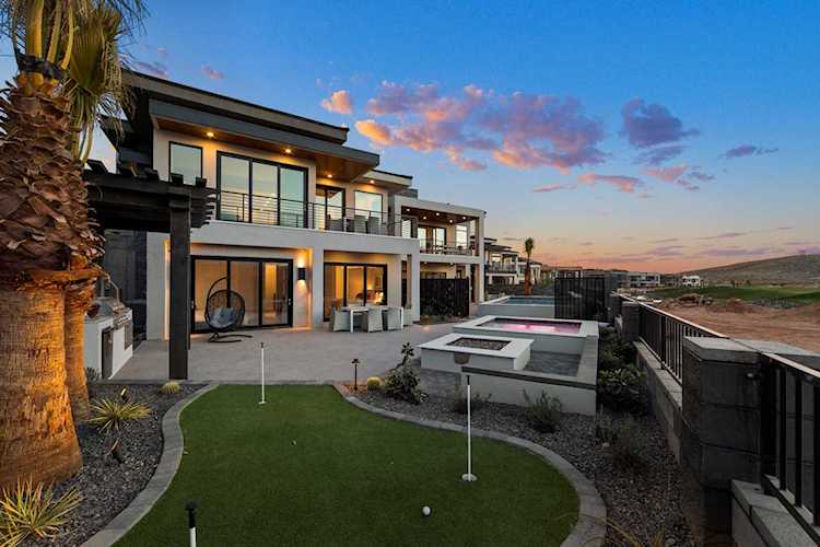 1470 W Torrey Pines RD Hurricane, UT 84737
